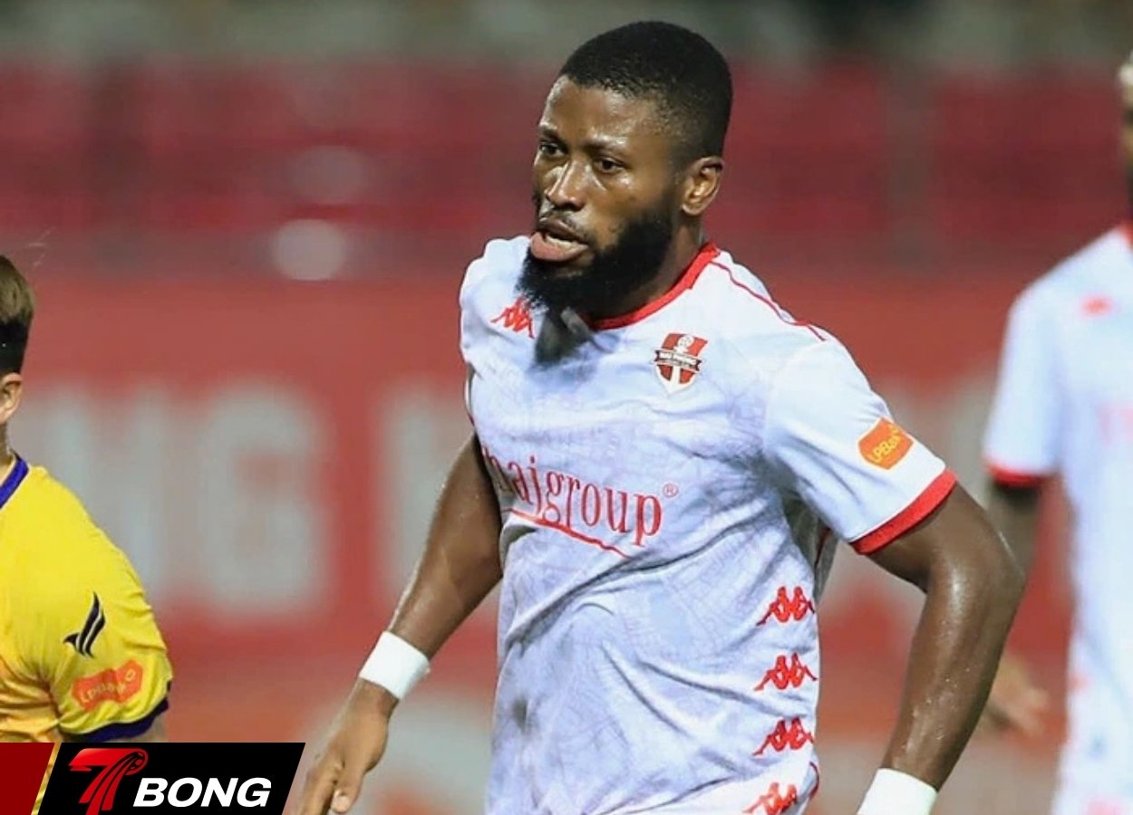 Imoh Fred Friday sẽ vắng mặt ở vòng 17 do án thẻ phạt